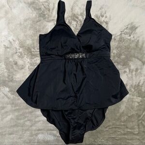Trimshaper Black Jeweled One Piece Swimsuit Stud Embellishment Size 12 Skirted